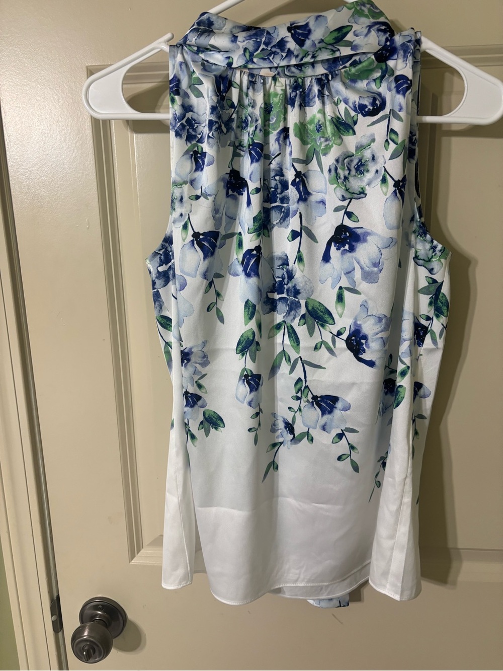 White House Black Market White Sleeveless Blouse with Blue & Green Floral Print